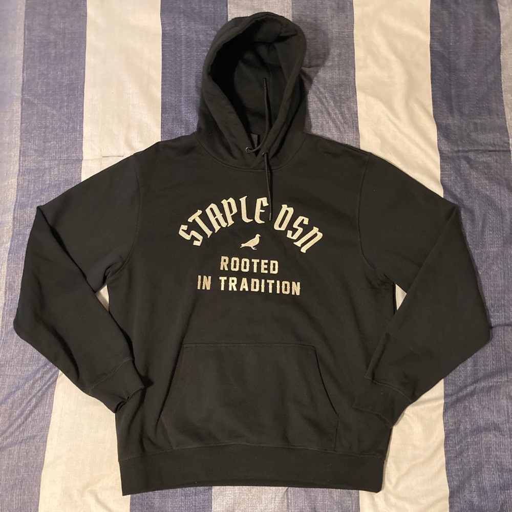 Staple Pigeon Mens Pullover Hoodie Sz L Black Embroidered Logo